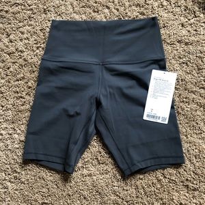NWT lululemon 8” align shorts